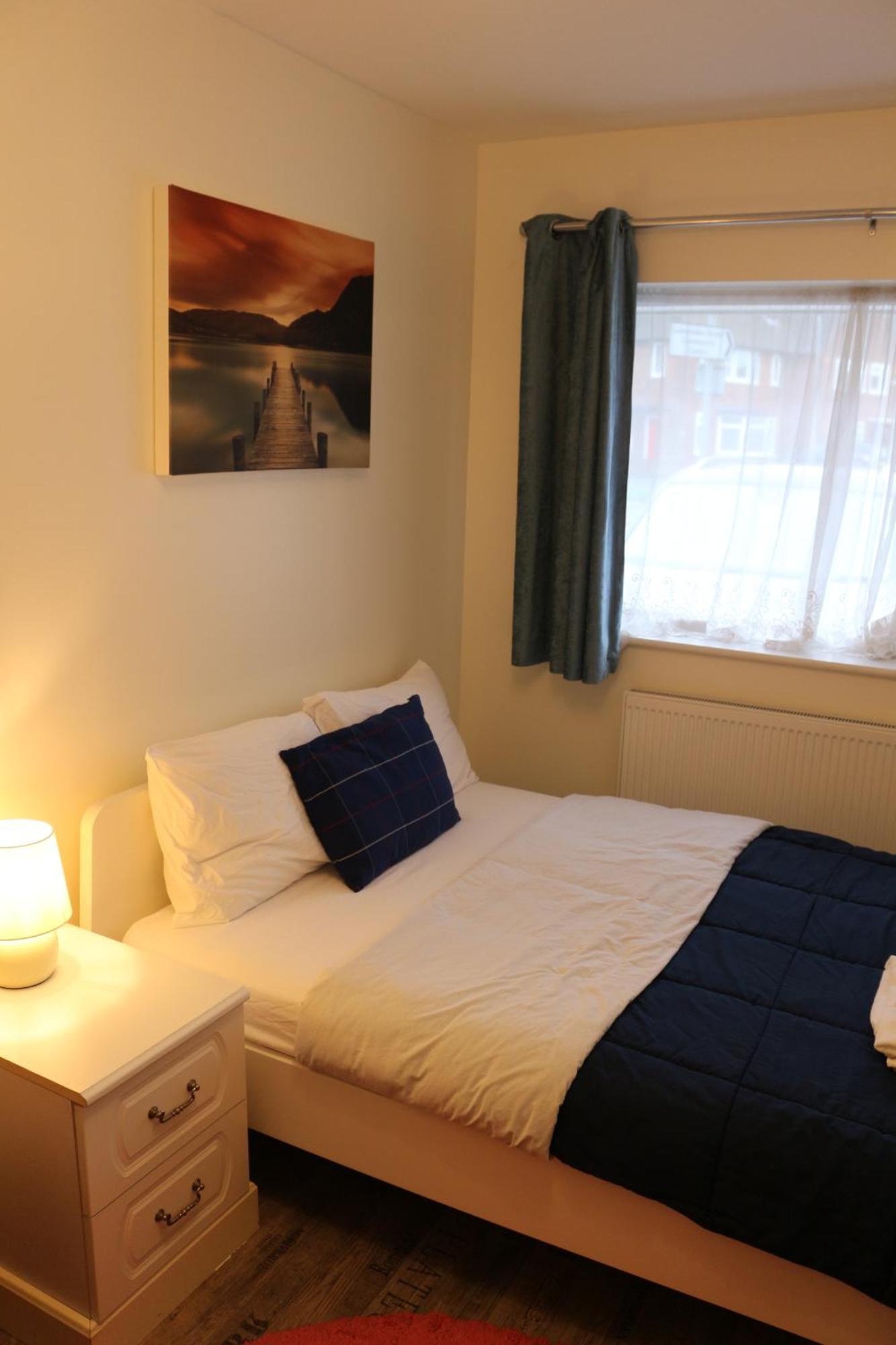 Wizarding Retreat: Ensuite Master Near Harry Potter Studios Watford  Exterior photo